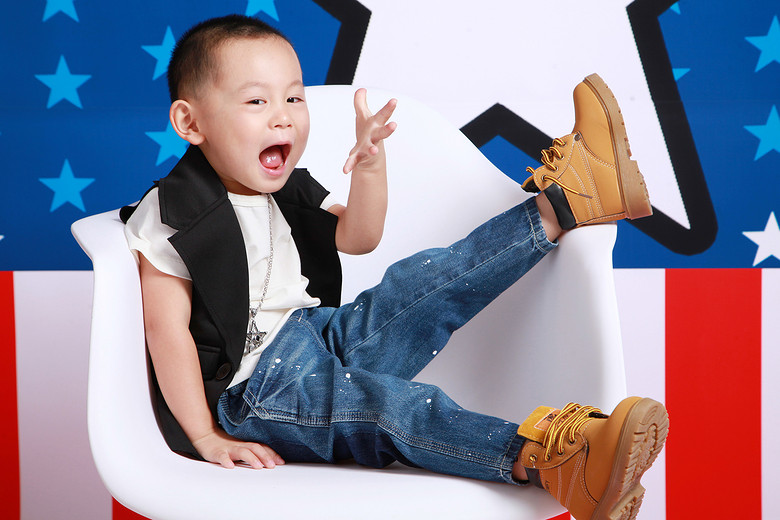 ���Ҹ����£�Ψ��������һ�𳤴�