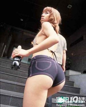 <em>MM短裤十大最恶心穿法</em>(组图.这年头女的比男