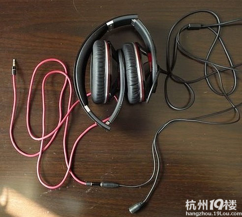 懂的入,常听HIPHOP,该给手机配什么样的耳机