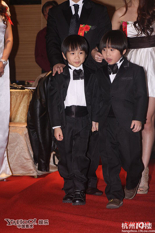小彬彬结婚儿子当花童 大牌艺人均缺席-八卦田