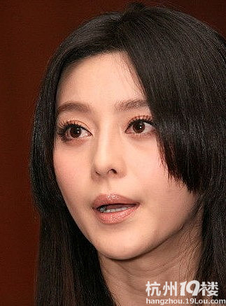 20岁脸蛋40岁脖子,女星显衰老,该如何应对?-护