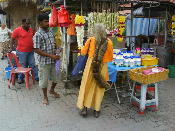 想不到的<em>长头发</em>。这是多久没有<em>洗头</em>了啊-女生