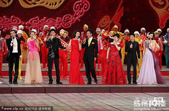 盘点龙年春晚经典台词:脑子进地沟油了吧-早知