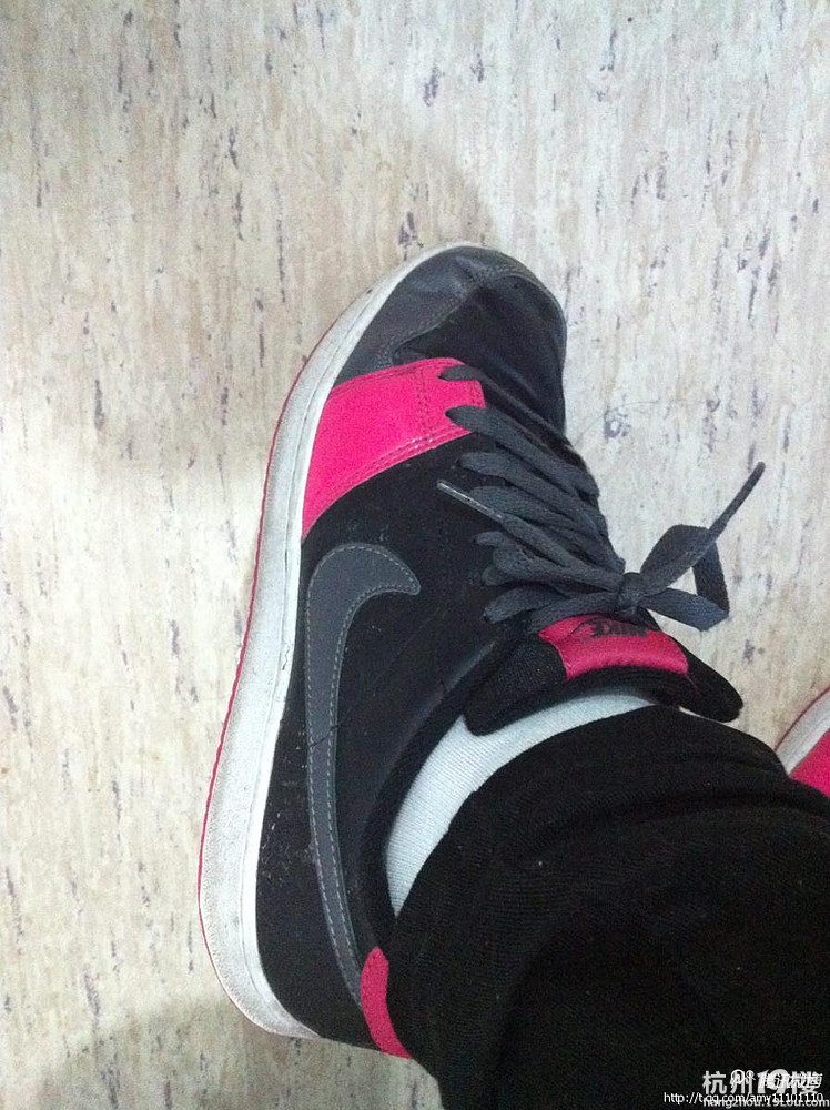 【雨天搭配】所有的鞋子都湿了,美美滴去上班