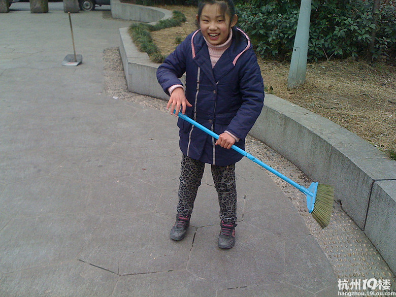 新华小学三(1)中队雷锋小队活动情况(郑芷杉