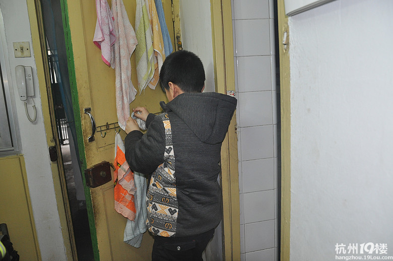 青蓝小学四五班陈崎岳学雷锋作文-晒作业-小学