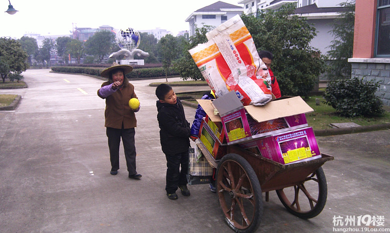 雷锋日 晒晒你身边的好人好事-第13页-小学教育