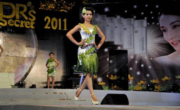 缅甸恶搞上演蔬菜服装秀-创意-养眼搞笑-杭州1