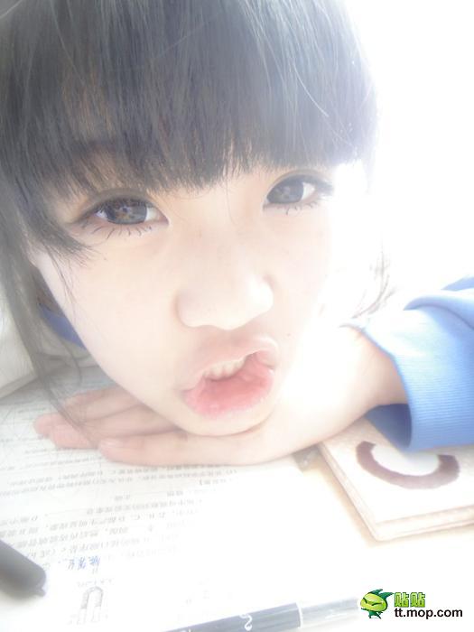 15岁萝莉发育不是很好,待鉴定。-美女-养眼搞笑