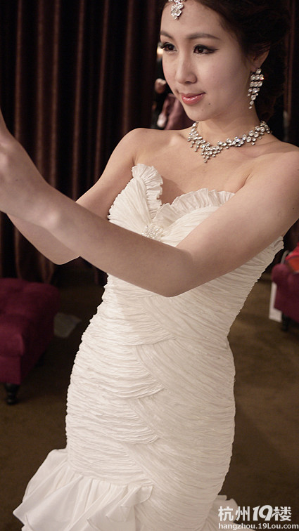 AW阿娜塔婚纱定制的评论2012-04-06-AW阿娜