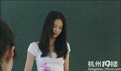 美女教师引围观 广外神仙姐姐秒杀众网友(组