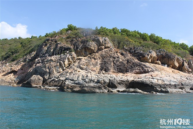 五月中旬三亚自由行,有结伴同行的么?-省外游