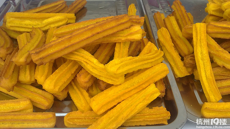 我去逛了动漫节,可是我比较喜欢动漫美食-口水