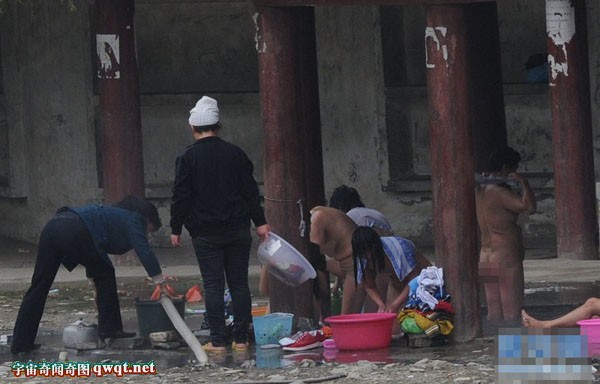 河南三门峡卢氏县汤河乡,流传数百年的裸浴风