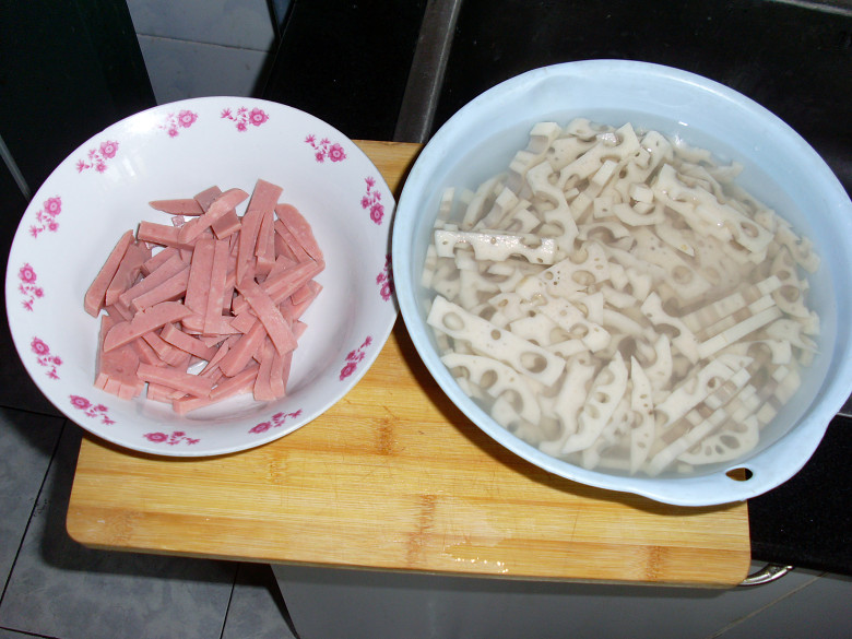 五一小技能--跟妈妈学煮菜-教育心得-小学教育