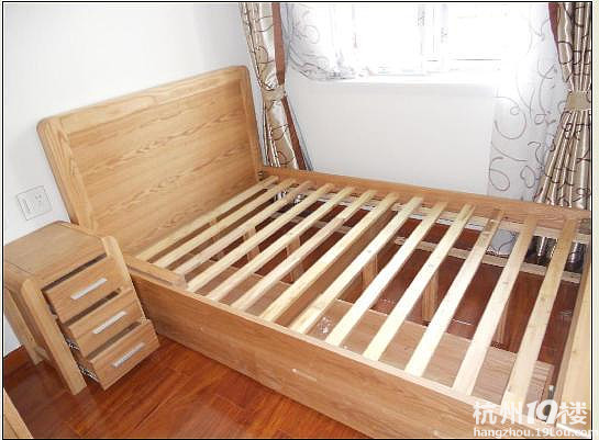 侯潮公寓,房东急卖税费自理。学区房的。急啊