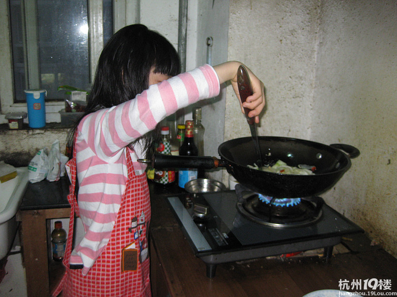哪里可以学习炒菜技术 middle_192642_kkulkmmu_0b8598fe810caaa196f06a709670a8a4.jpg