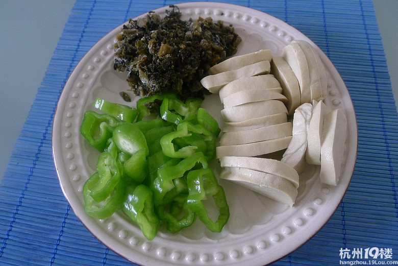悦妈家的素鸡-美食腌菜大全-素食菜谱-素食主义牛肉酱乳最正宗的甜椒做法图片