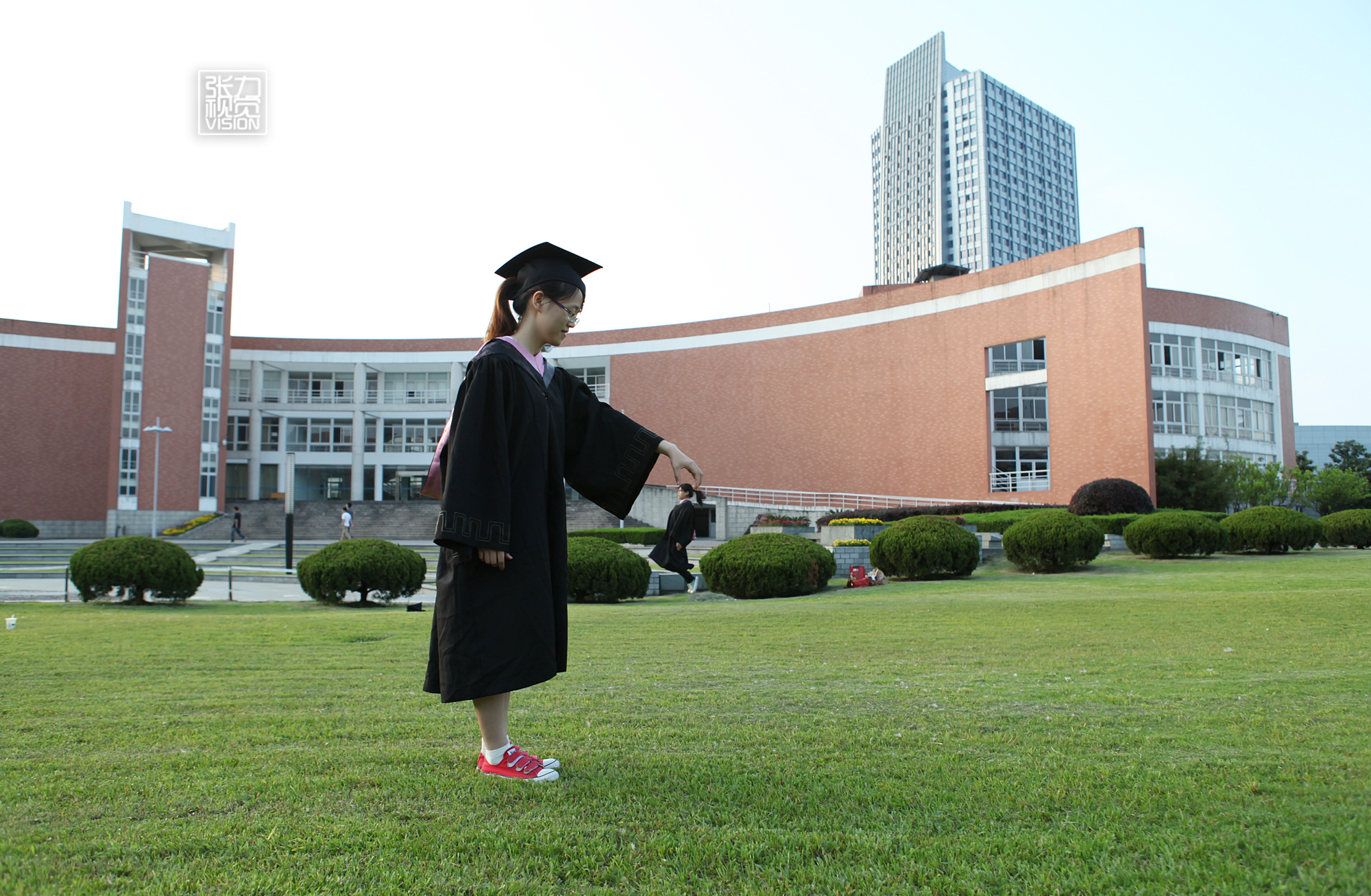 杭州电子科技大学最具创意毕业照-大学生活-杭