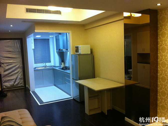 杭州江干区复地连城国际她他公寓租房-1室 2厅