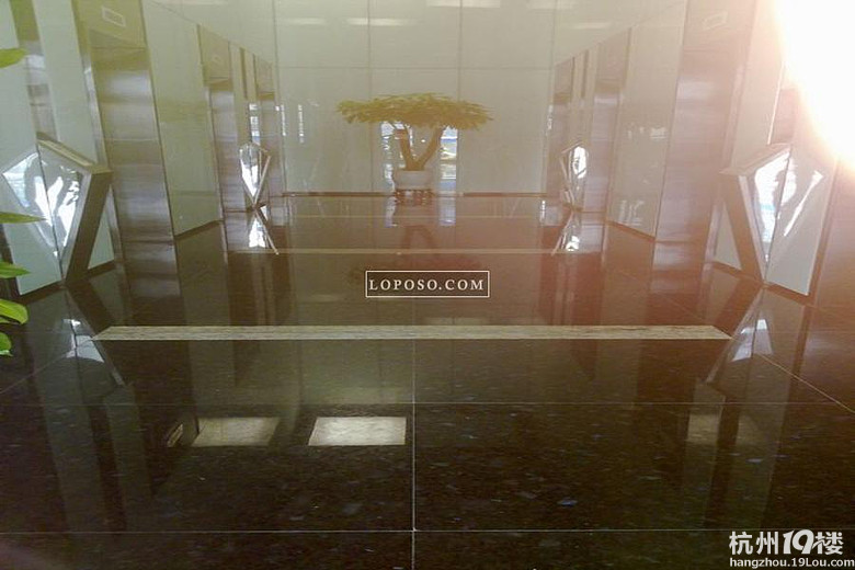 【江干】钱江新城写字楼出租,江景新楼价低!-租