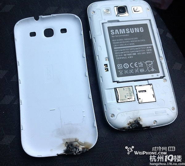三星Galaxy S III遭遇发热问题 机身自燃底部烧毁