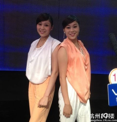 花泳<em>姐妹花</em>登相亲<em>节目</em> 双胞胎为同一人留灯[高