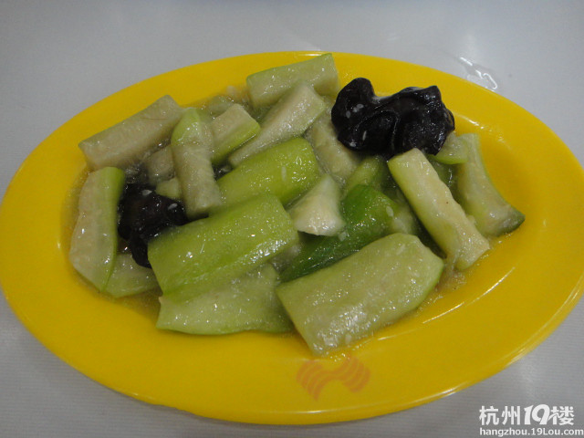 食堂就餐