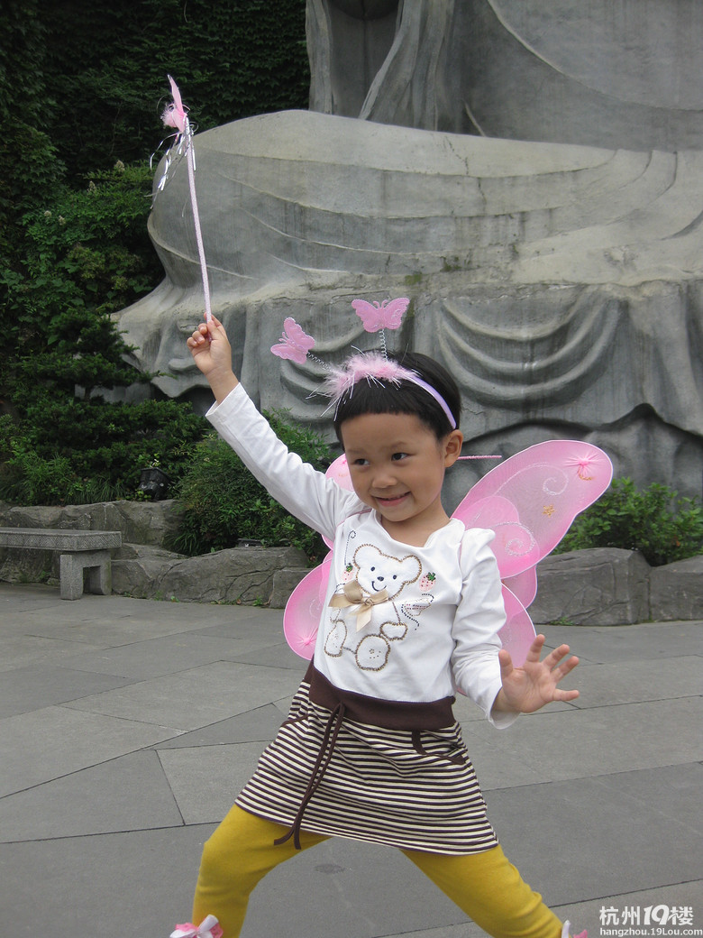 寻找我的灰太狼-我是红太狼-宝宝秀-妈咪宝宝秀