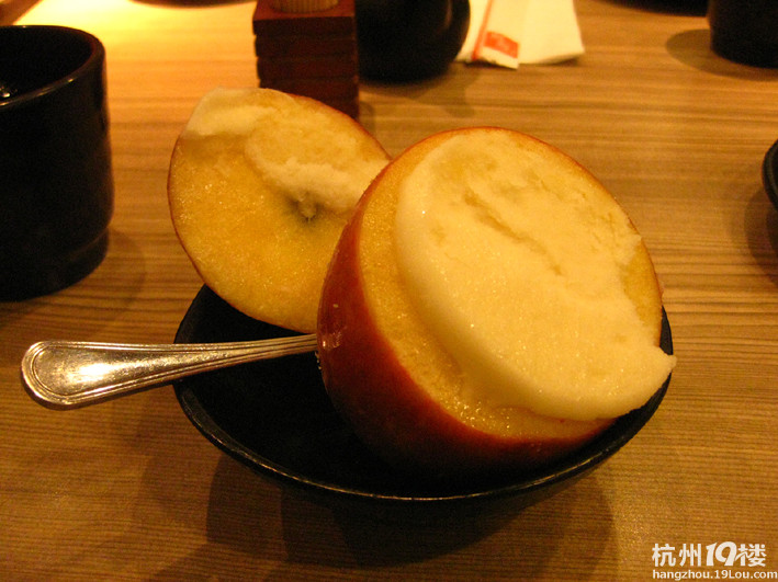 O(∩_∩)O香港游玩，分享那里的美食！