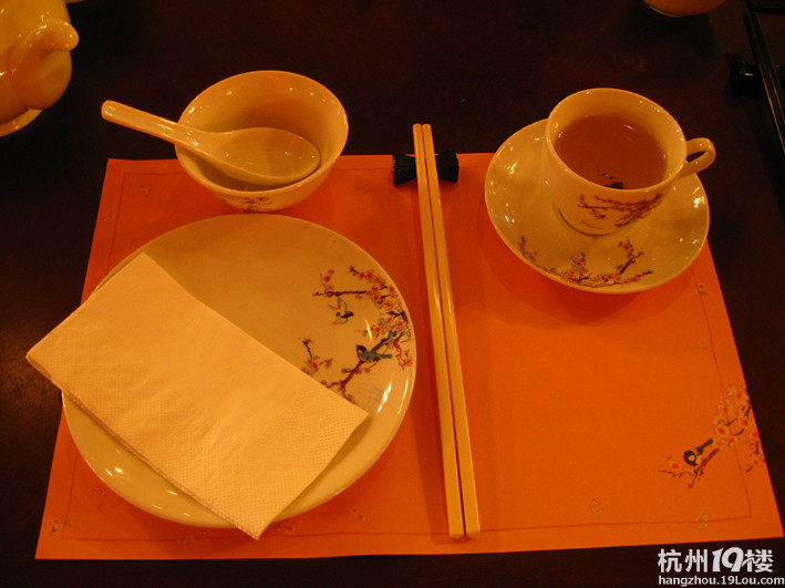 O(∩_∩)O香港游玩，分享那里的美食！