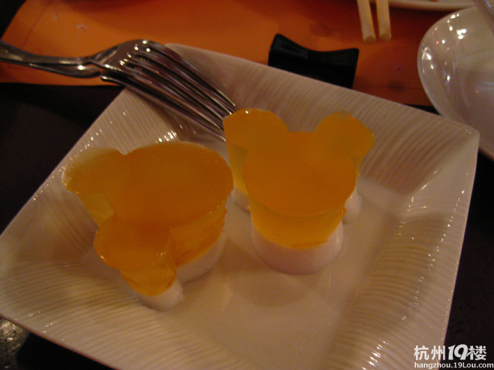 O(∩_∩)O香港游玩，分享那里的美食！