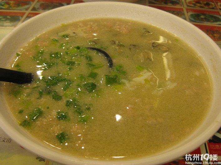 O(∩_∩)O香港游玩，分享那里的美食！