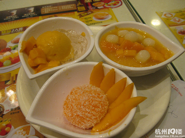 O(∩_∩)O香港游玩，分享那里的美食！