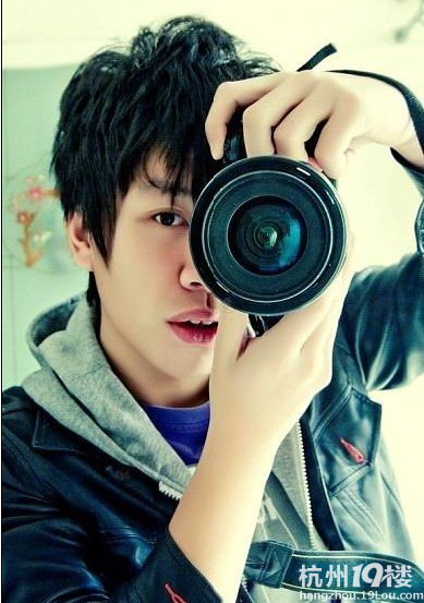 我爱上让我奋不顾身的一个人,我以为这就是我