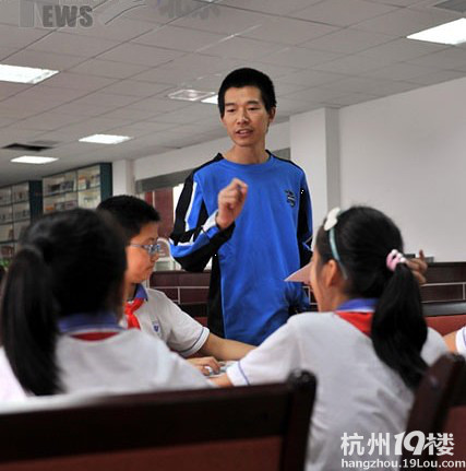 無名小卒化身勵(lì)志哥 一個(gè)保安的美麗人生