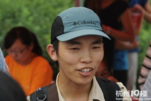 無名小卒化身勵(lì)志哥 一個(gè)保安的美麗人生