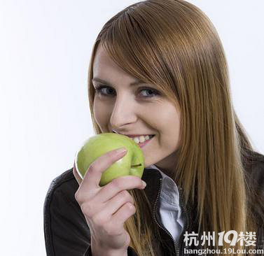 女性经期拉肚子是气血不足-健康提醒-女性健康