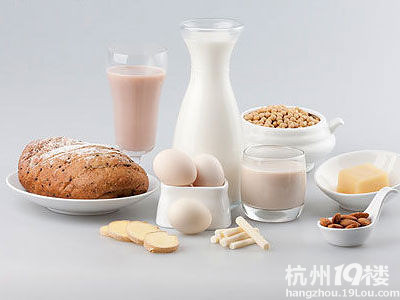 乌黑秀发吃出来 3大<em>食物</em>让<em>头发</em>乌黑亮泽-<em>营养</em>