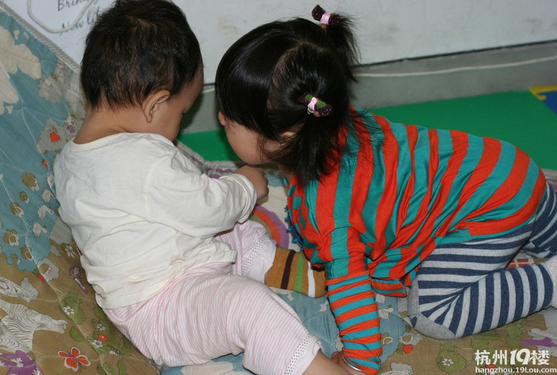 儿子又被小美女强吻了-妈咪宝宝秀-杭州19楼