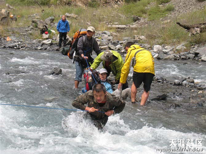 重庆14驴友违规穿越卧龙自然保护区,1死1伤6