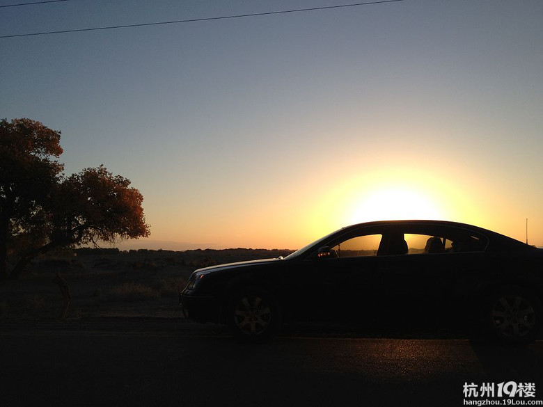 开着轿车去拉萨,10000多公里流浪的汇报--杰克