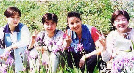 郭晶晶罕見鄉(xiāng)土屌絲照 為嫁霍啟剛不惜血本
