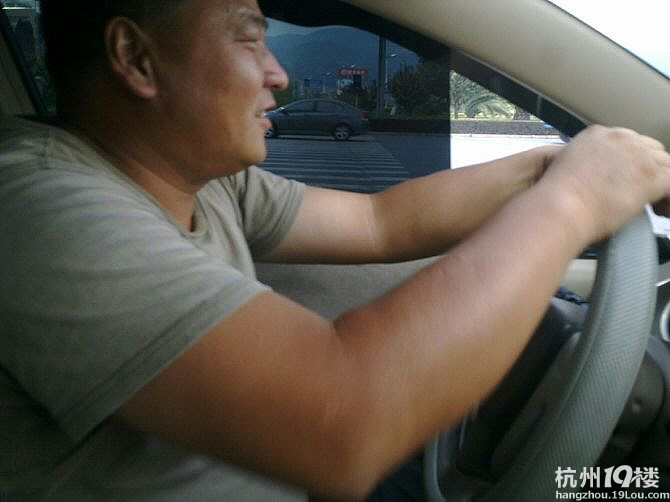二貨妹紙搭車去西藏,奇葩事件就是多多