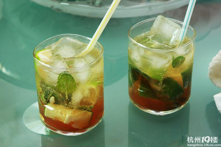 调酒教程(DIY、自制)!用自种的花草来调酒 在家