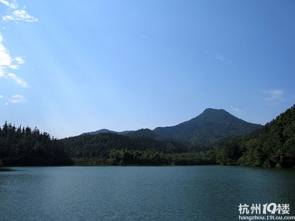 【1隊】KT的2012年10月FB--水庫冷餐+西溪游+玩陶+必勝客[10貼]