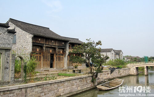 【1隊】KT的2012年10月FB--水庫冷餐+西溪游+玩陶+必勝客[10貼]