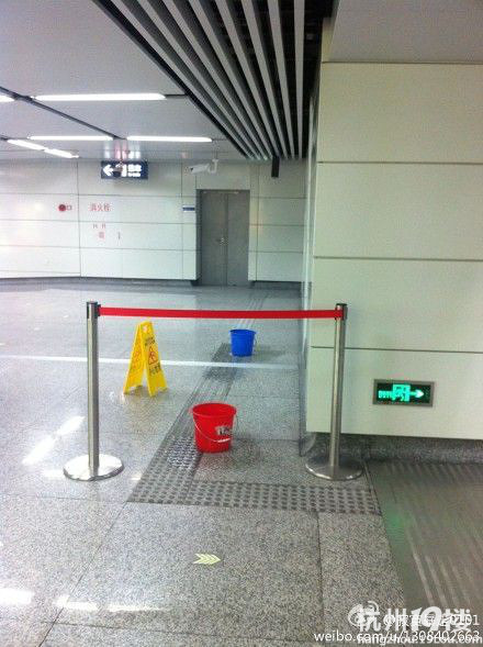 杭州地铁1号线 渗水图片