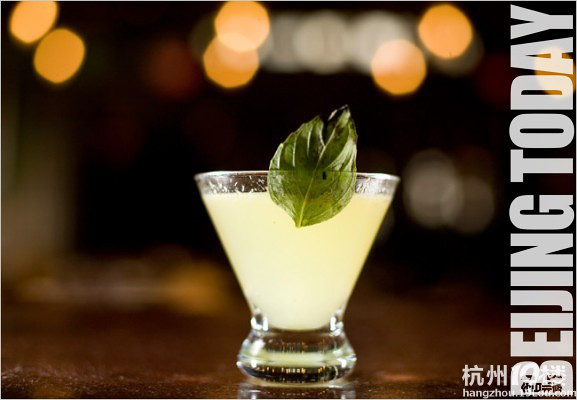 调酒教程(DIY、自制)!用自种的花草来调酒 在家