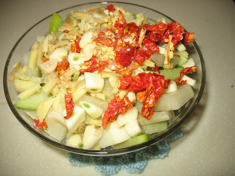 好吃鲜萝卜(好看清口的绿色食品)-营养食谱-饮绿豆汤粘图片
